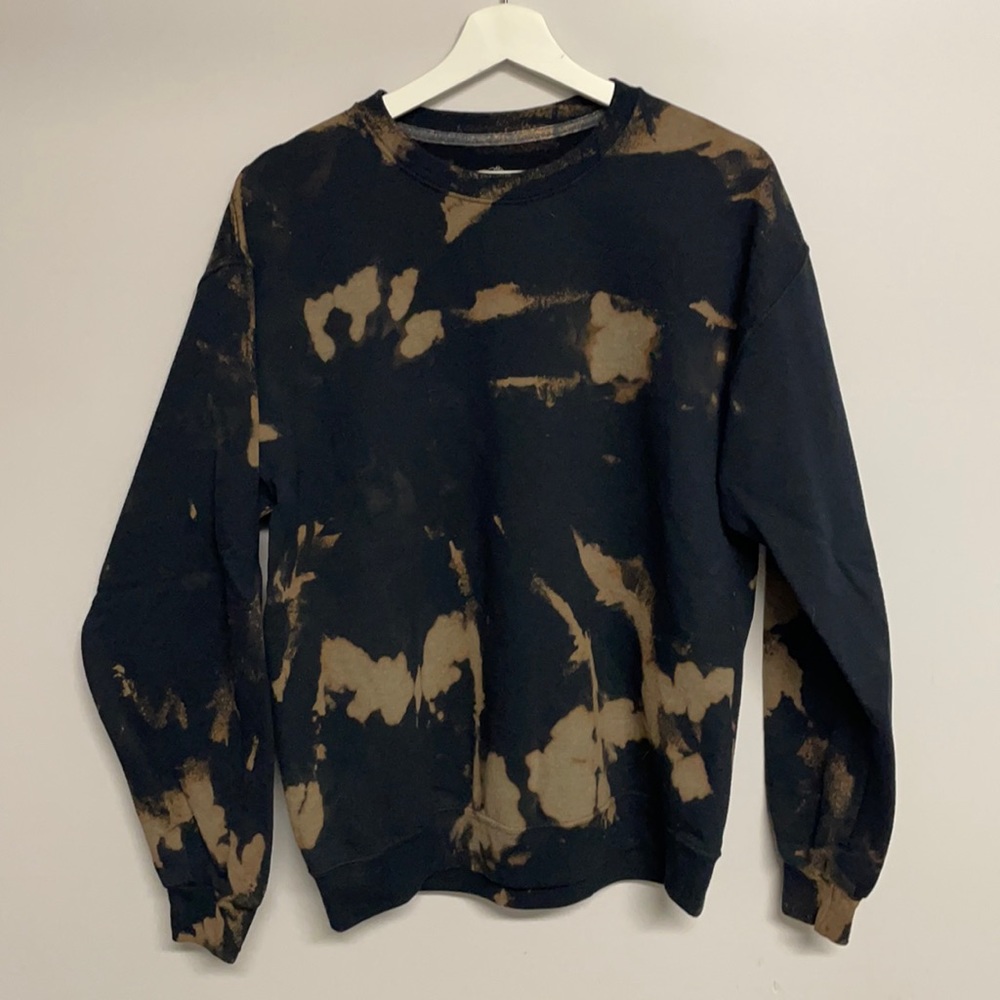 COPY - Bleach washed pullover sweater